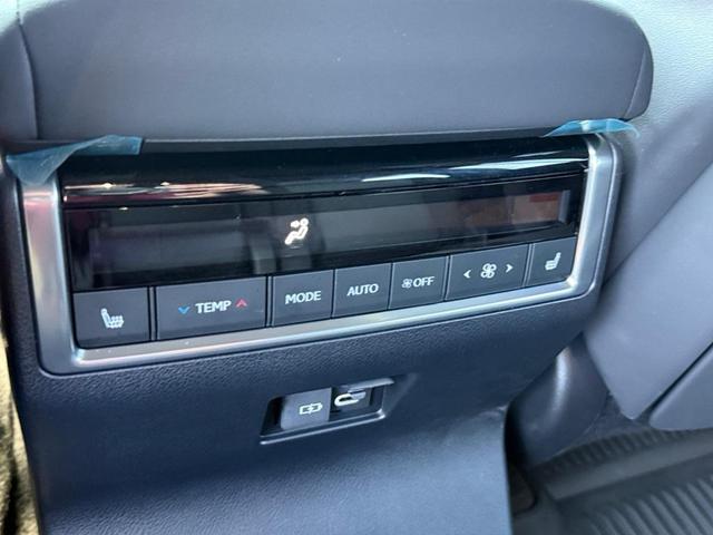 Photo of 2025 Gray Lexus GX 550