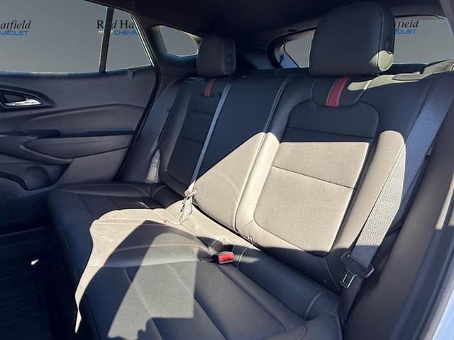 Photo of 2025 Summit White Chevrolet Trax