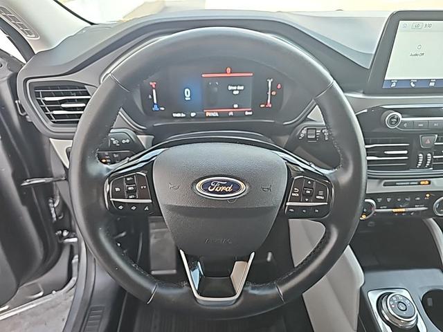 Photo of 2024 Carbonized Gray Metallic Ford Escape