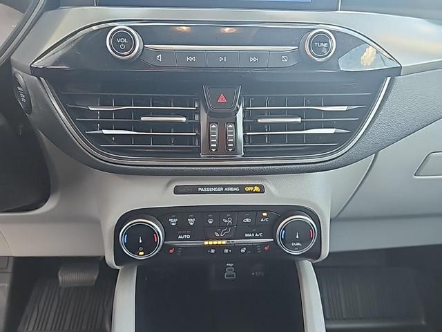 Photo of 2024 Carbonized Gray Metallic Ford Escape