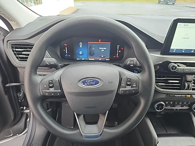 Photo of 2025 Carbonized Gray Metallic Ford Escape