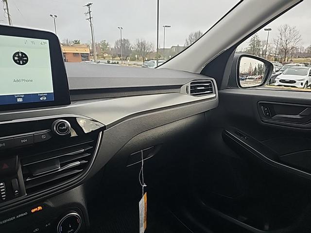 Photo of 2025 Carbonized Gray Metallic Ford Escape
