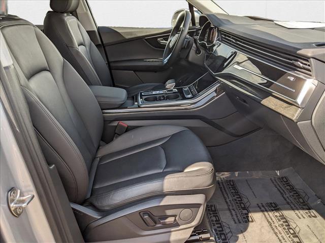 Photo of 2022 Florett Silver Metallic Audi Q7