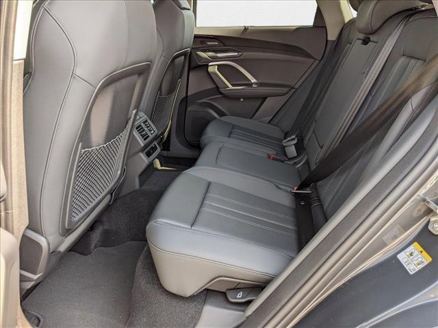 Photo of 2025 Tambora Gray Metallic Audi Q5