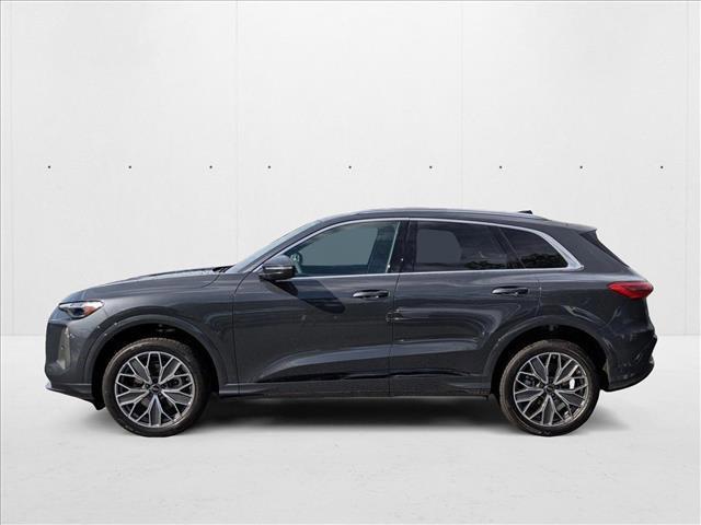Photo of 2025 Tambora Gray Metallic Audi Q5