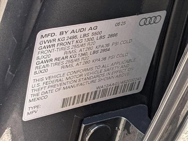 Photo of 2025 Tambora Gray Metallic Audi Q5
