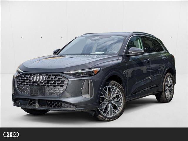 Photo of 2025 Tambora Gray Metallic Audi Q5