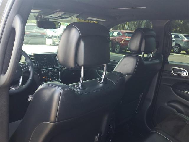 Photo of 2020 Granite Crystal Metallic Clearcoat Jeep Grand Cherokee
