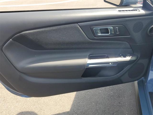 Photo of 2025 Vapor Blue Metallic Ford Mustang