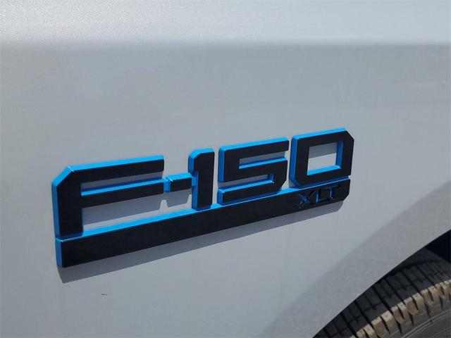 Photo of 2025 White Ford F-150 Lightning