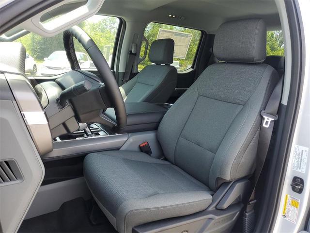 Photo of 2025 White Ford F-150 Lightning