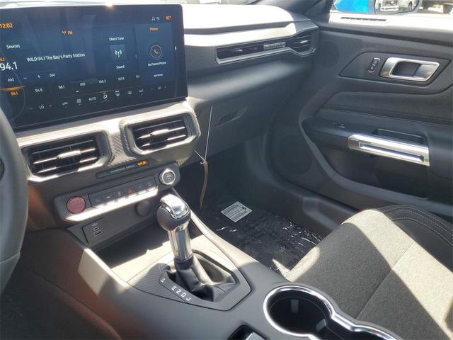 Photo of 2025 Grabber Blue Metallic Ford Mustang
