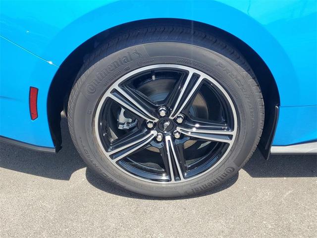 Photo of 2025 Grabber Blue Metallic Ford Mustang