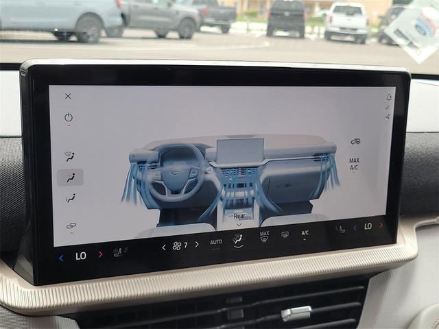 Photo of 2025 Space White Metallic Ford Explorer
