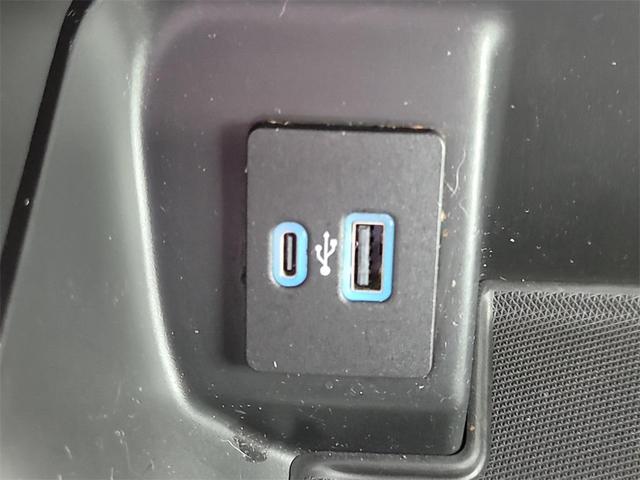 Photo of 2022 Oxford White Ford F-150