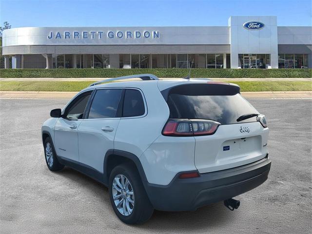 Photo of 2019 Bright White Clearcoat Jeep Cherokee