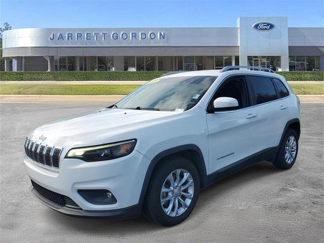 Photo of 2019 Bright White Clearcoat Jeep Cherokee