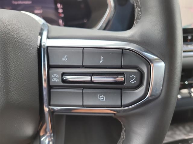 Photo of 2023 Desert Sand Metallic GMC Canyon