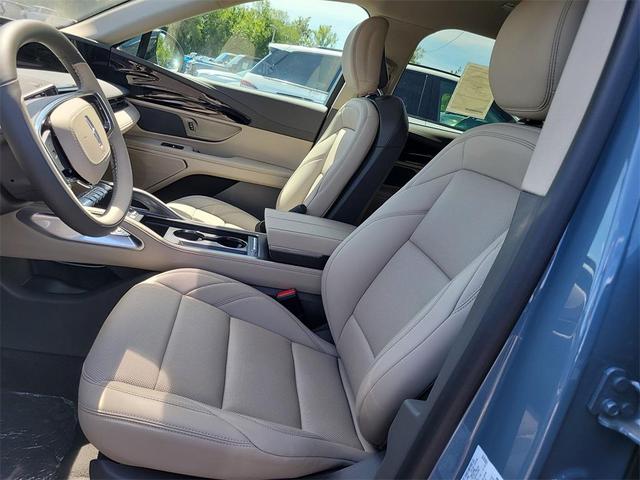 Photo of 2025 Whisper Blue Metallic Clearcoat Lincoln Nautilus