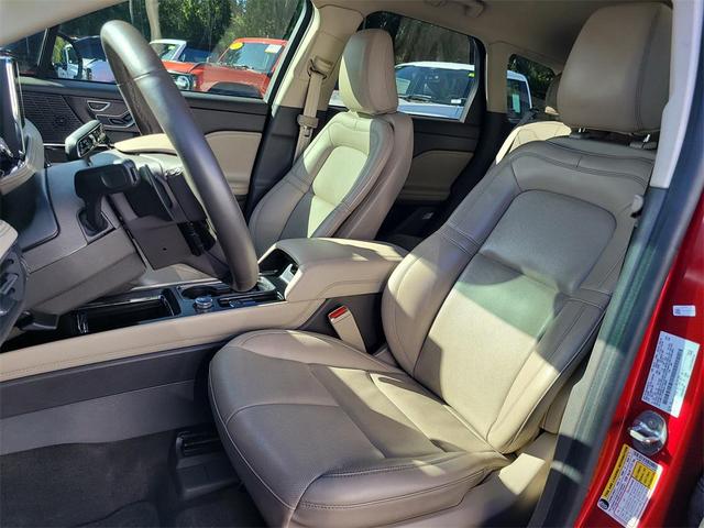 Photo of 2022 Red Carpet Metallic Tinted Clearcoat Lincoln Corsair