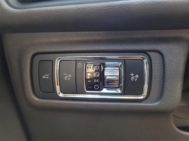 Photo of 2022 Red Carpet Metallic Tinted Clearcoat Lincoln Corsair