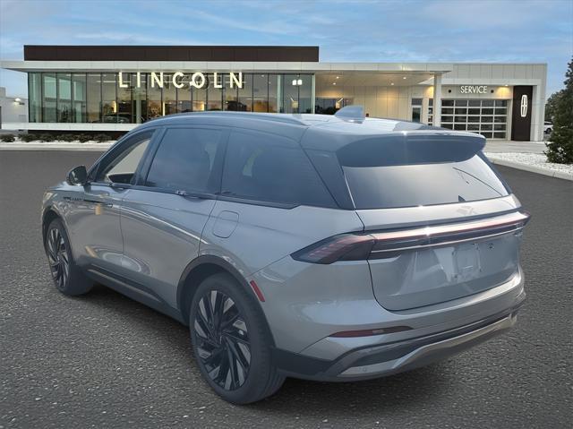 Photo of 2025 Lustrous Gray Metallic Lincoln Nautilus