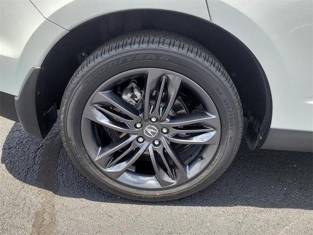 Photo of 2022 Platinum White Pearl Acura RDX