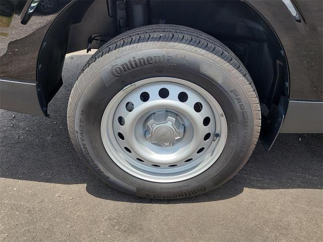 Photo of 2023 Shadow Black Ford Maverick