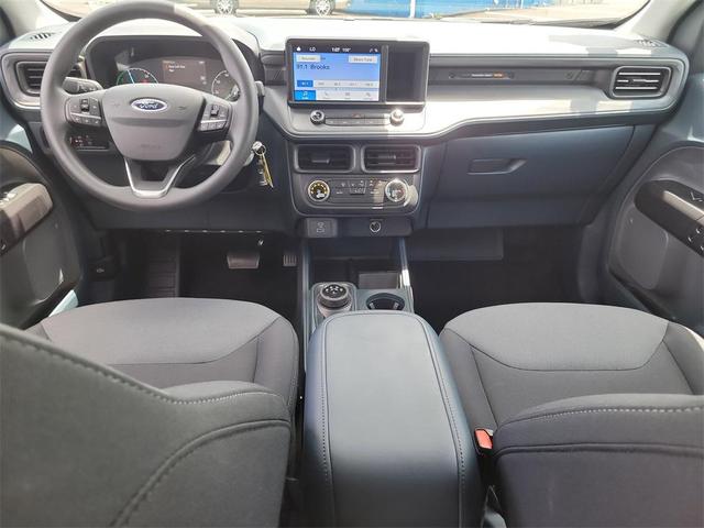 Photo of 2023 Shadow Black Ford Maverick