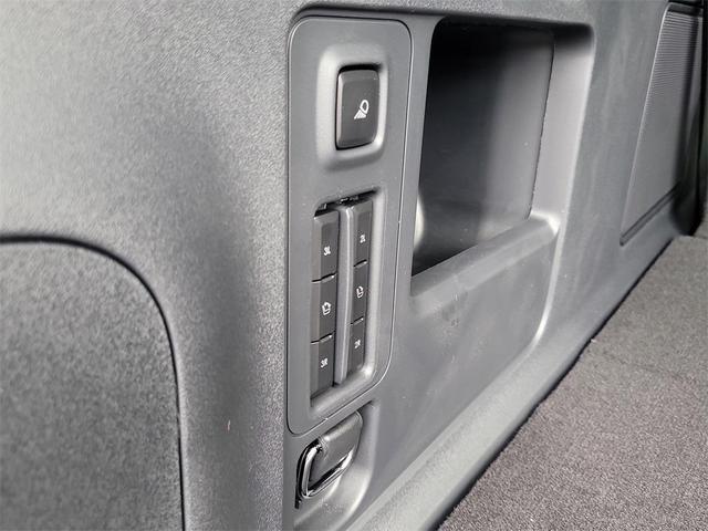 Photo of 2025 Flight Blue Metallic Clearcoat Lincoln Navigator
