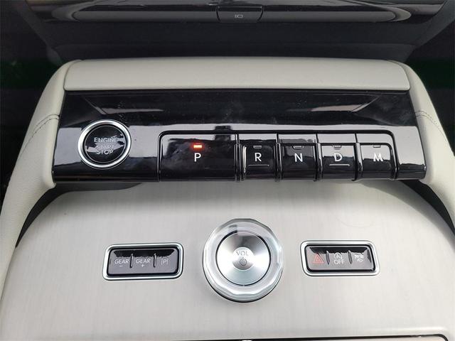 Photo of 2025 Flight Blue Metallic Clearcoat Lincoln Navigator