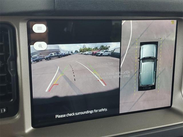 Photo of 2025 Oxford White Ford Bronco