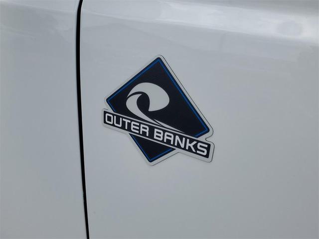 Photo of 2025 Oxford White Ford Bronco