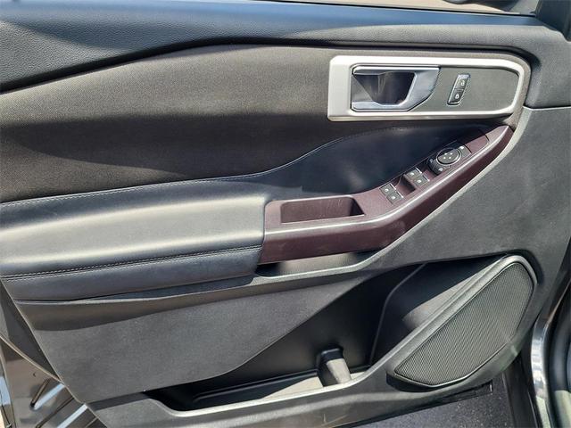 Photo of 2020 Magnetic Metallic Ford Explorer