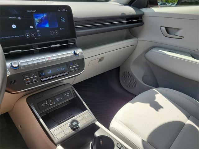 Photo of 2025 Soultronic Orange Pearl Hyundai KONA