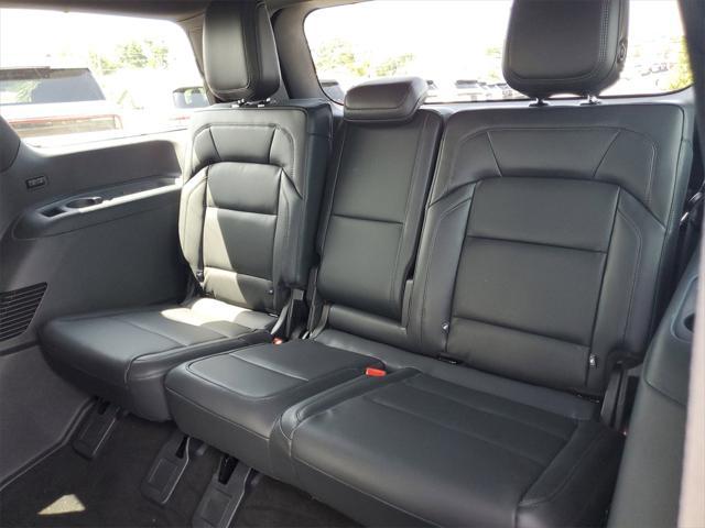 Photo of 2025 Infinite Black Metallic Clearcoat Lincoln Navigator