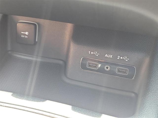 Photo of 2018 Billet Metallic Clearcoat Dodge Durango