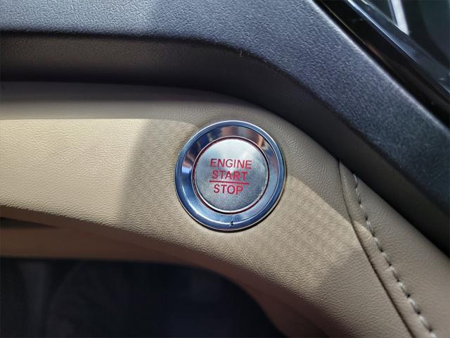 Photo of 2019 Performance Red Pearl Acura RDX