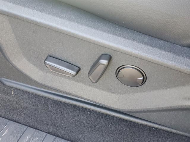 Photo of 2025 Glacier Gray Metallic Tri-Coat Ford F-250