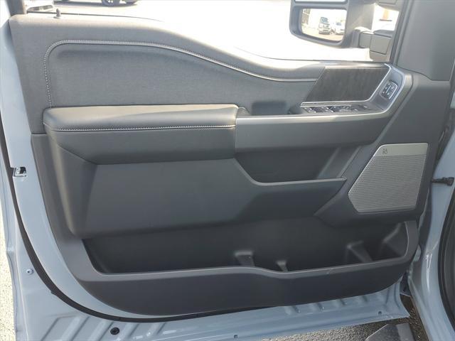 Photo of 2025 Glacier Gray Metallic Tri-Coat Ford F-250