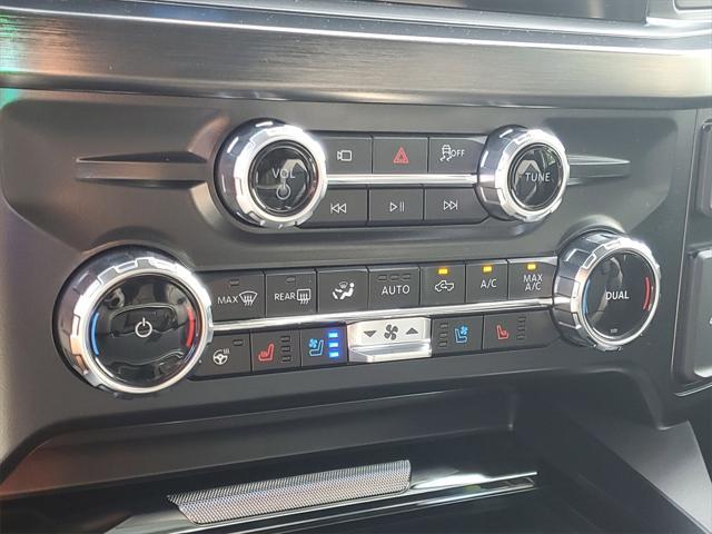 Photo of 2025 Glacier Gray Metallic Tri-Coat Ford F-250