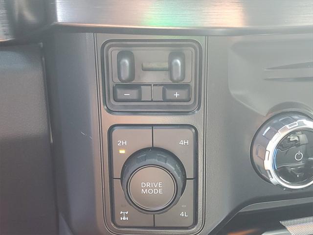 Photo of 2025 Glacier Gray Metallic Tri-Coat Ford F-250
