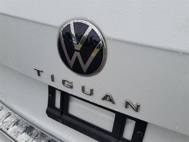Photo of 2023 Pure White Volkswagen Tiguan