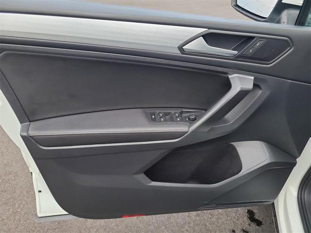 Photo of 2023 Pure White Volkswagen Tiguan