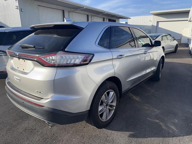 Photo of 2018 Ingot Silver Ford Edge