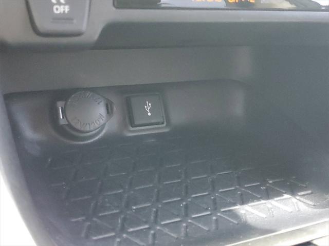 Photo of 2021 Midnight Black Metallic Toyota RAV4