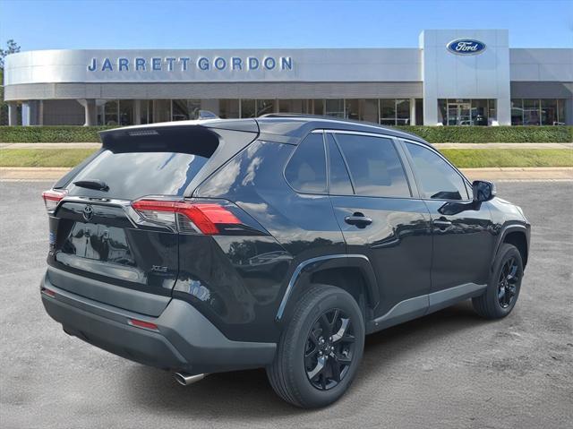 Photo of 2021 Midnight Black Metallic Toyota RAV4