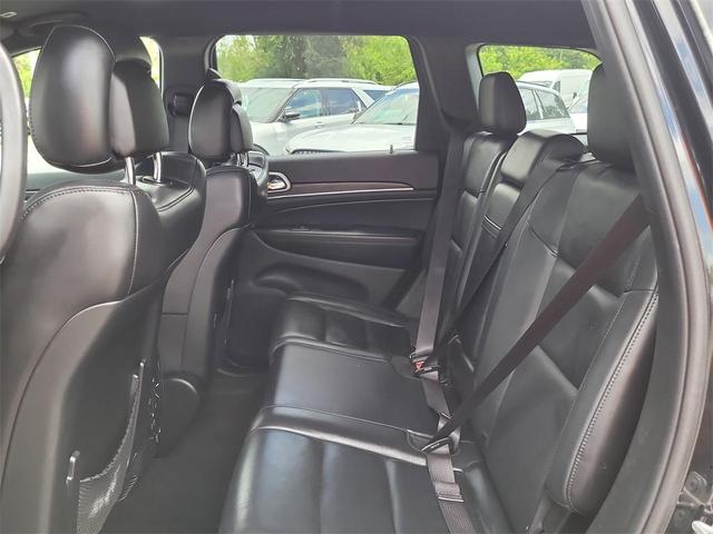 Photo of 2019 Diamond Black Crystal Pearlcoat Jeep Grand Cherokee