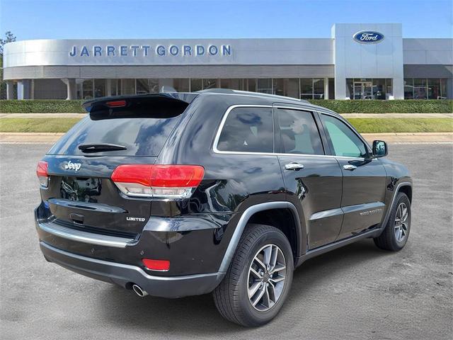 Photo of 2019 Diamond Black Crystal Pearlcoat Jeep Grand Cherokee