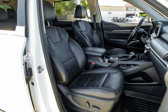 Photo of 2020 White Kia Telluride